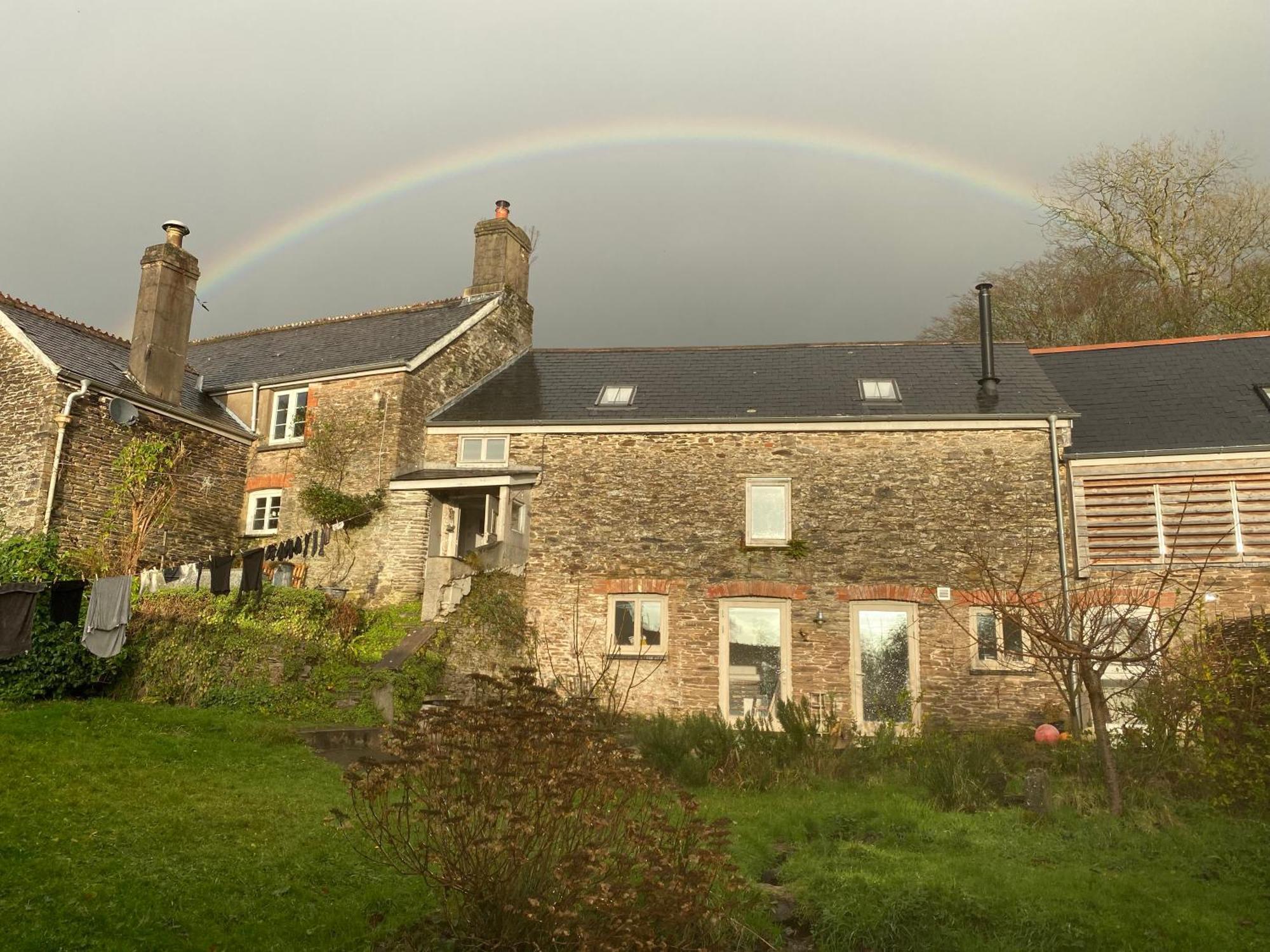 Home Farm - Theundergroundstream Churchstow Bagian luar foto